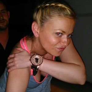 Tiffany - old-time Posher back in business!